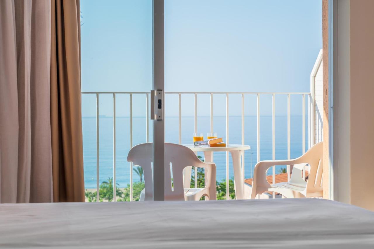 Checkin Catalonia Hotel Calella Exterior photo